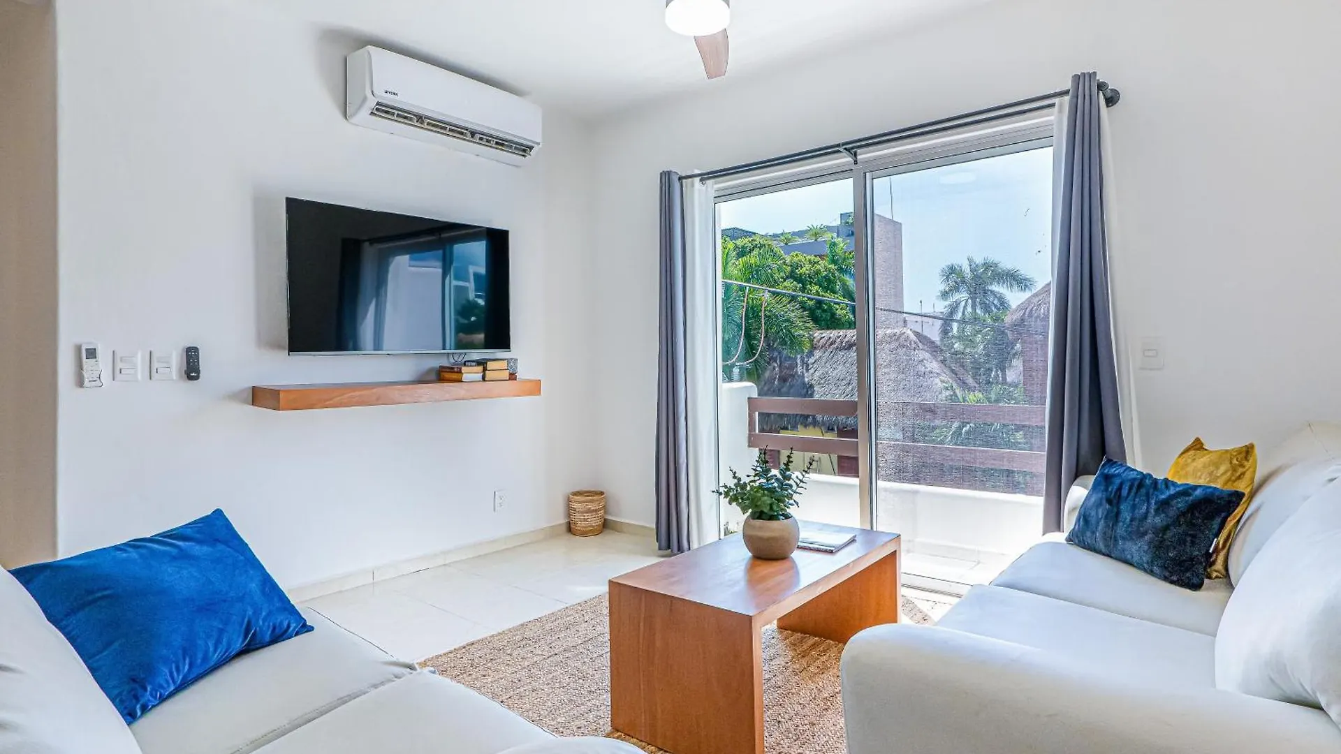 Appartamento Beachside Haven At Playa Kaan Playa del Carmen Messico