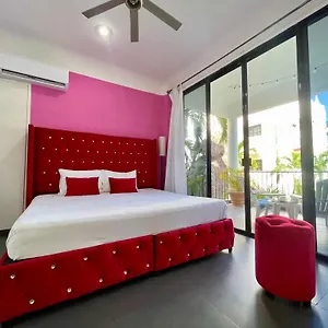 Marisol Apartment